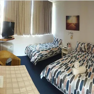 *** Hotel The Club Australia